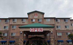 Clarion Pointe Medford